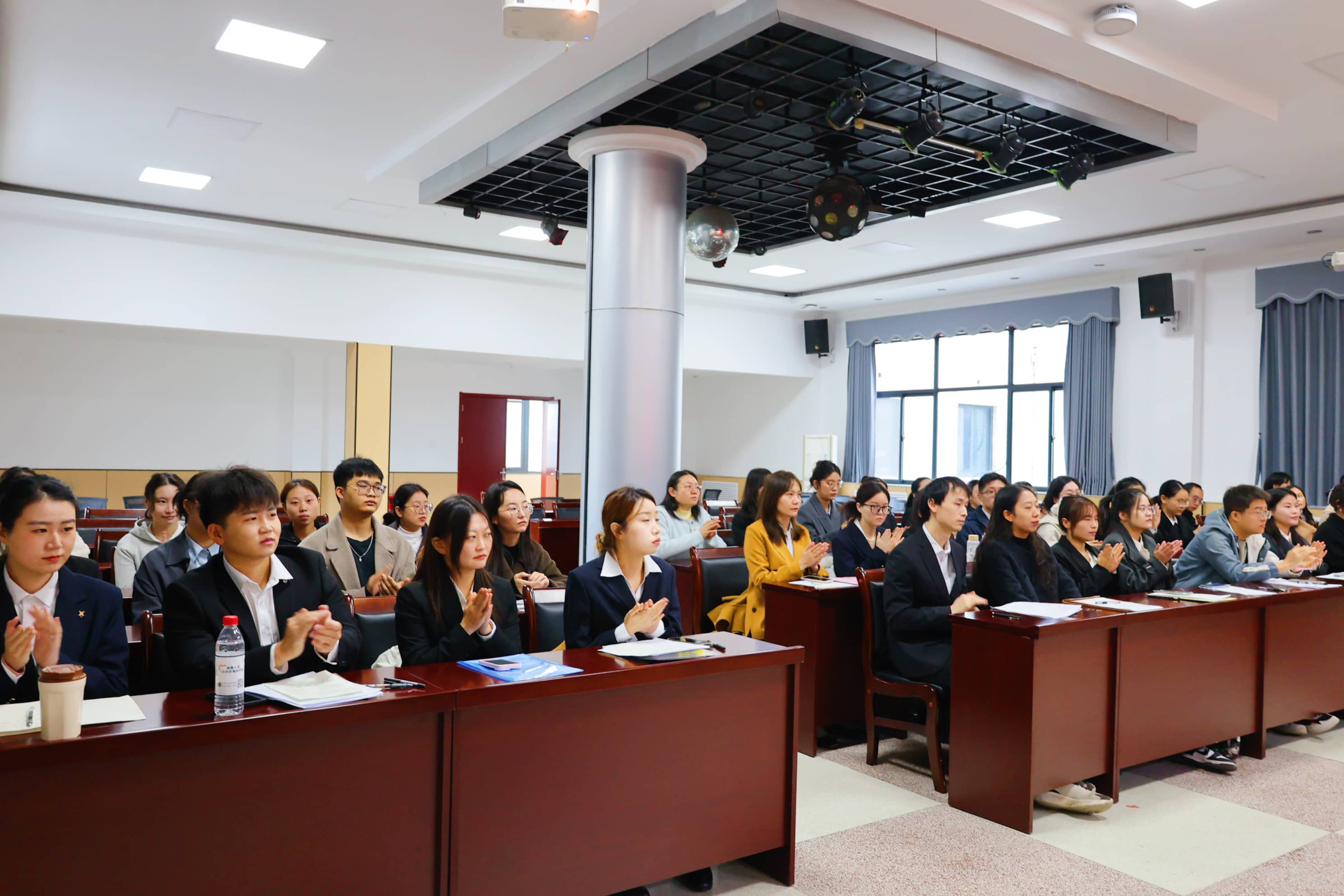 111762851874112563.jpg 111762851874112563.jpg